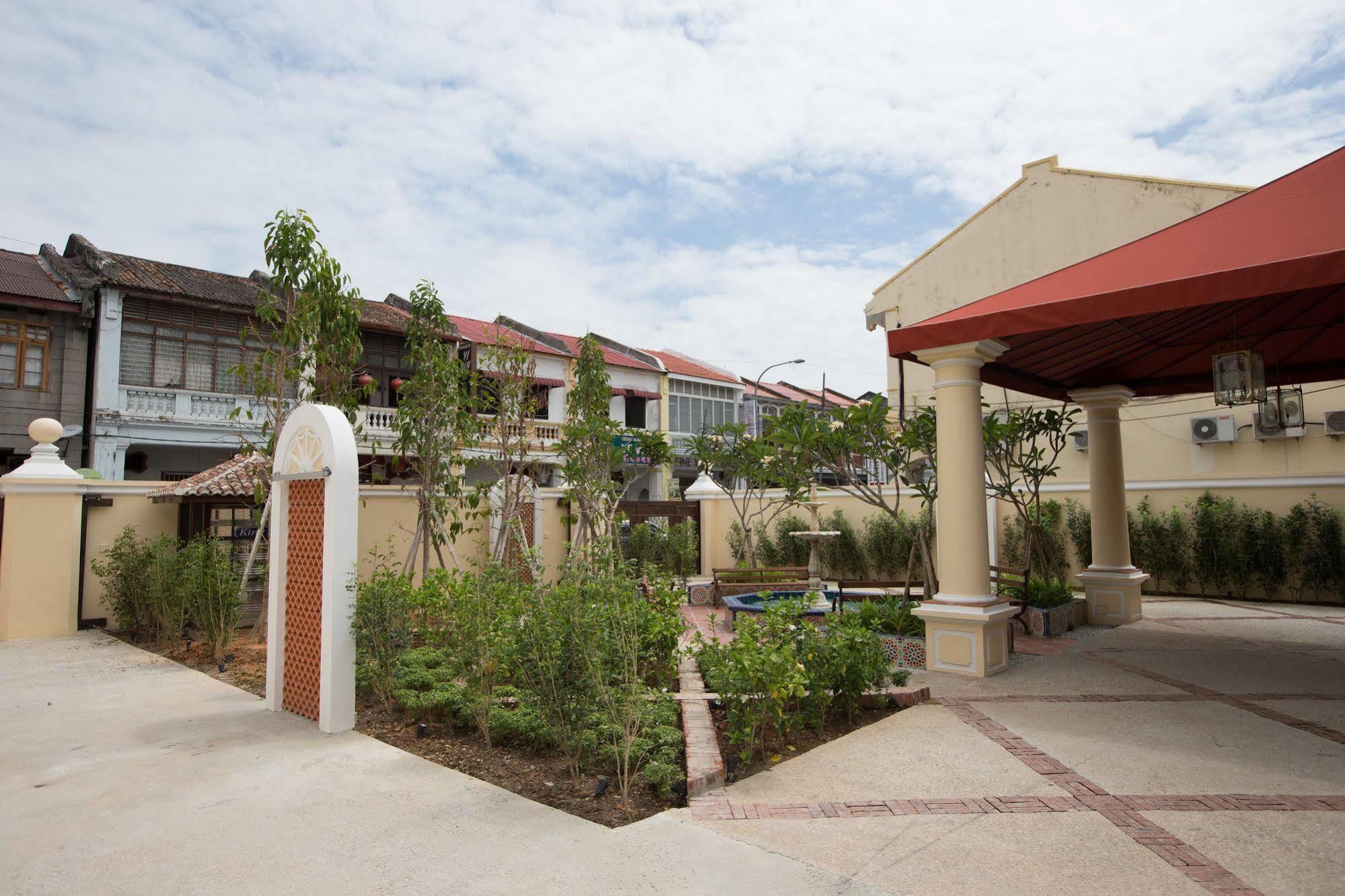 Jawi Peranakan Mansion George Town Bagian luar foto