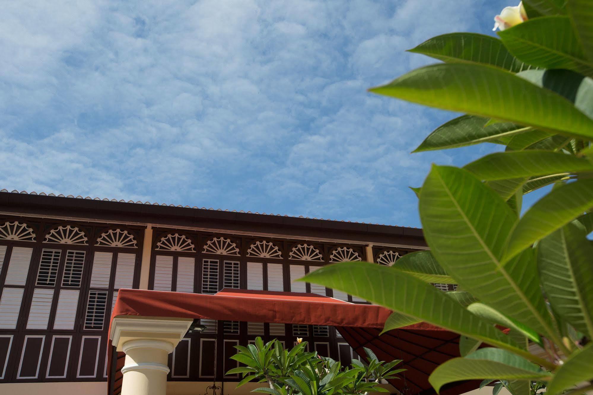 Jawi Peranakan Mansion George Town Bagian luar foto